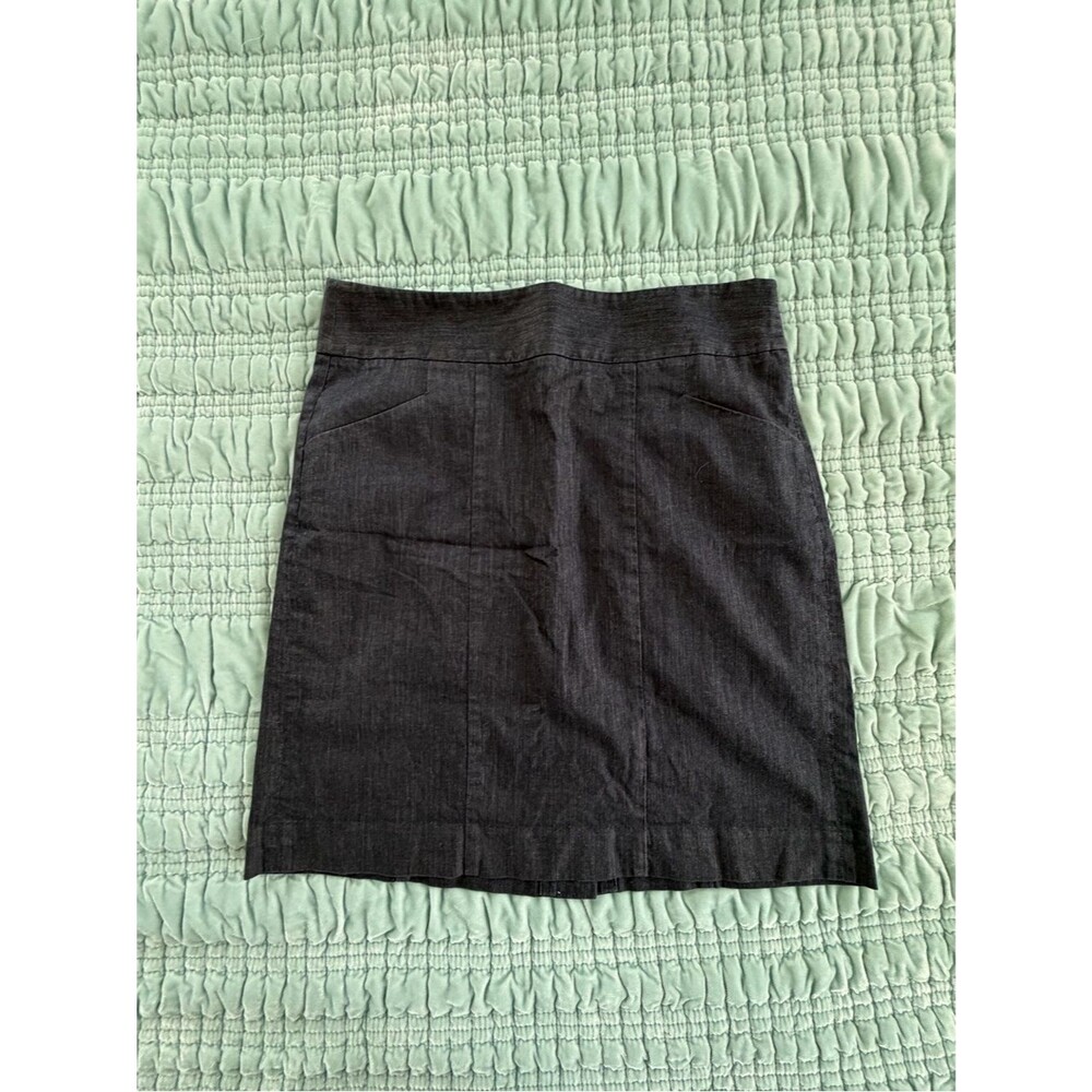 LOFT Black Pencil Skirt with Subtle Seaming-4